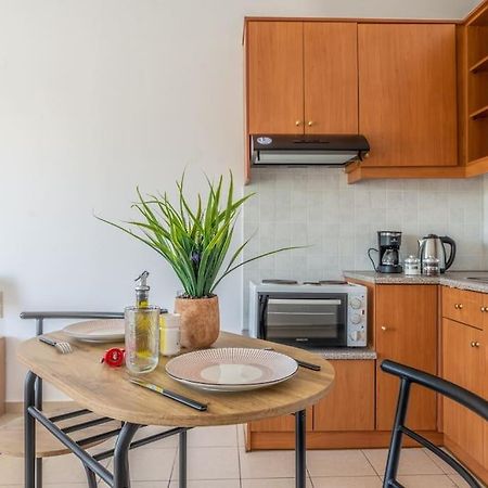 Urban Apt Next University 9 Heraklion  Bagian luar foto