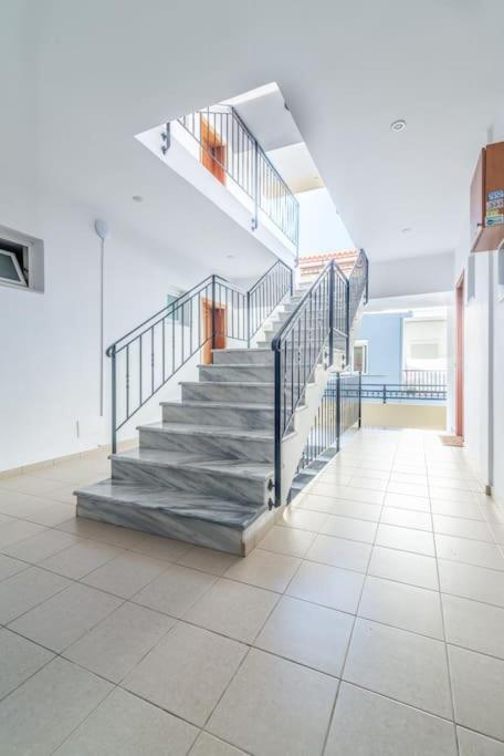 Urban Apt Next University 9 Heraklion  Bagian luar foto