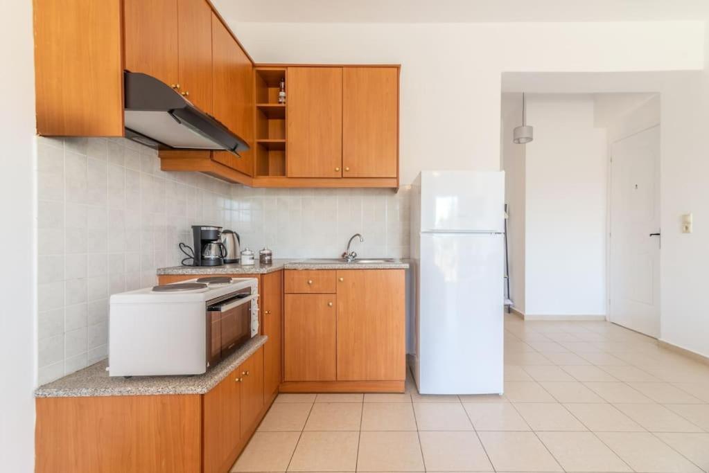 Urban Apt Next University 9 Heraklion  Bagian luar foto