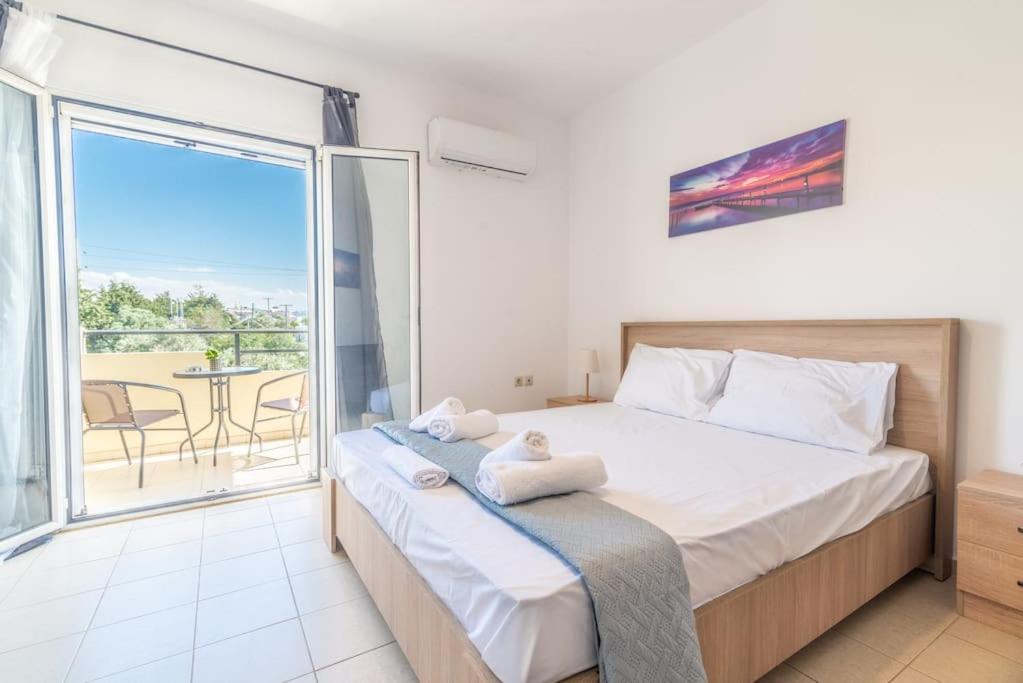 Urban Apt Next University 9 Heraklion  Bagian luar foto